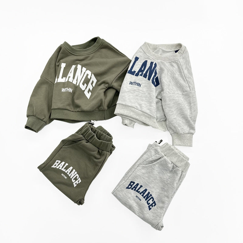 Long sleeved hooded sportswear long pants sportswear set